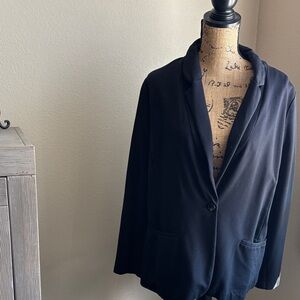 Elegant Navy Women's Blazer